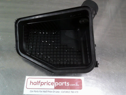Holden VE Commodore/WM Statesman 3.6Ltr SIDI  Genuine Upper Air Cleaner Intake Housing Lid New Part