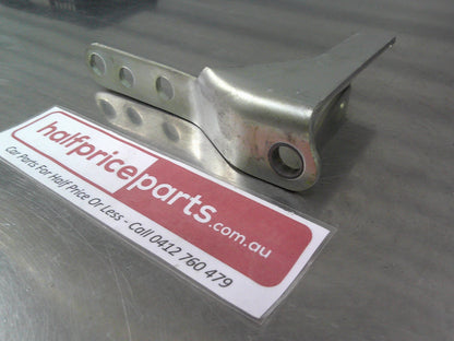 Holden RC Colorado / Isuzu D-Max Genuine Right Hand Tailgate Hinge Bracket New Part.