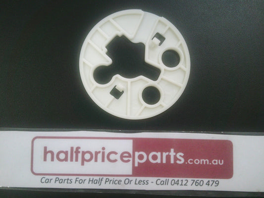 Holden GM Silverado 1500/2500/3500 Genuine Left Hand Sun Visor Bracket New Part.