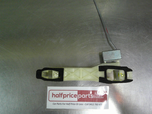 Holden CG Captiva Genuine Left Hand Rear Door Inner Handle Housing New Part