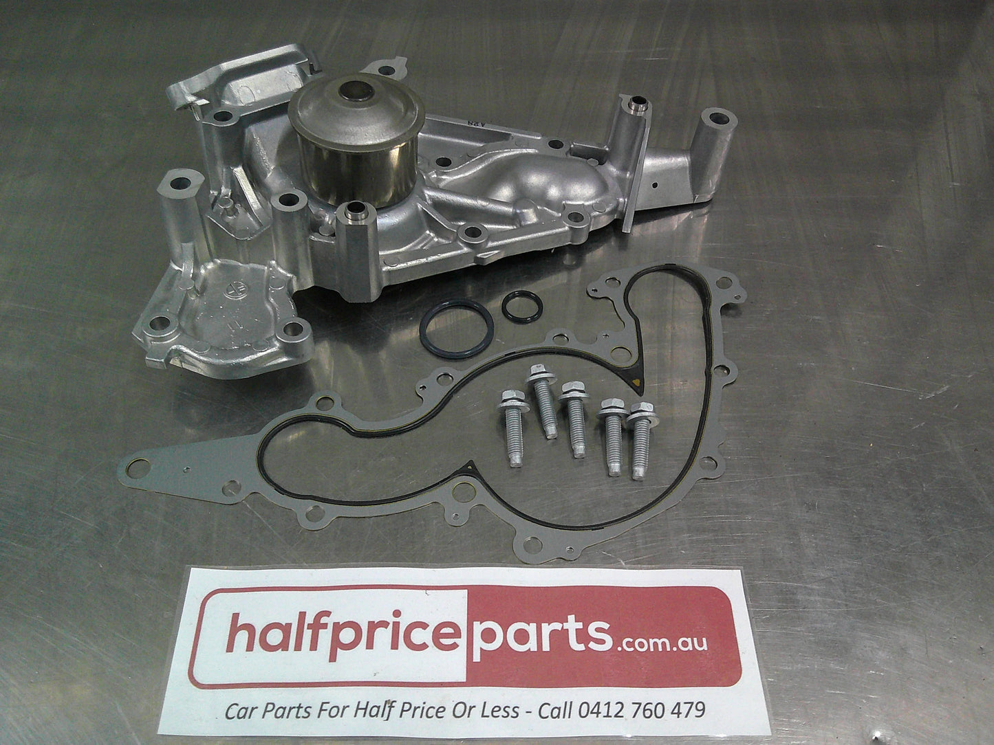 Toyota Landcruiser UZJ100/200/Lexus LS400 V8 Genuine Water Pump New Part