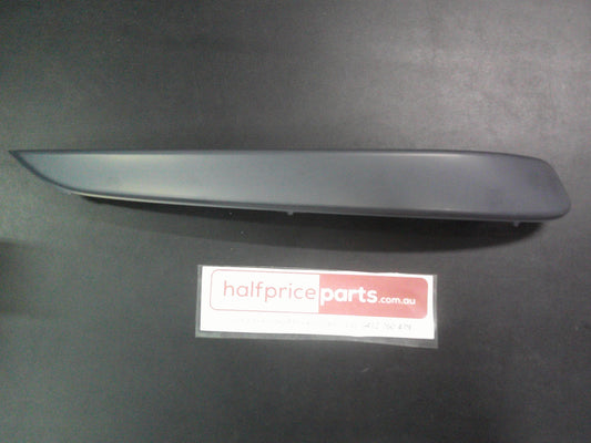 Holden Astra H Genuine Right Hand Front Bumper Trim New Part