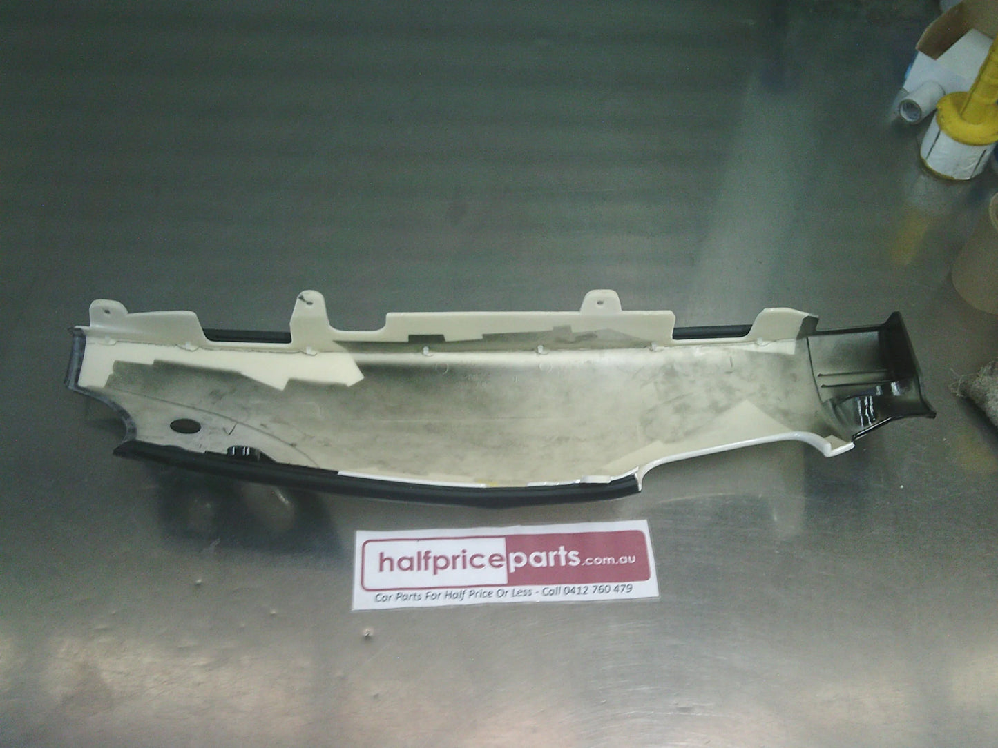 ISUZU FVR FTR Genuine Front Right Side Cornel Body Panel (Factory White) New Part
