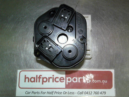 Holden RG Colorado/RG Trailblazer Genuine Right Hand Mirror Electric Adjustment Motor New Part