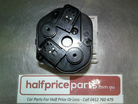 Holden RG Colorado/RG Trailblazer Genuine Right Hand Mirror Electric Adjustment Motor New Part