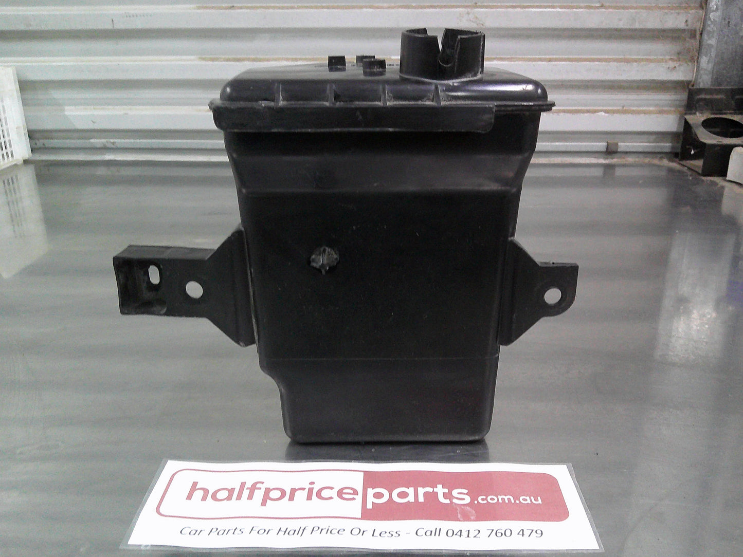 Holden VE/VF V6/V8 Commodore Genuine Radiator Overflow Expansion Tank Used VGC