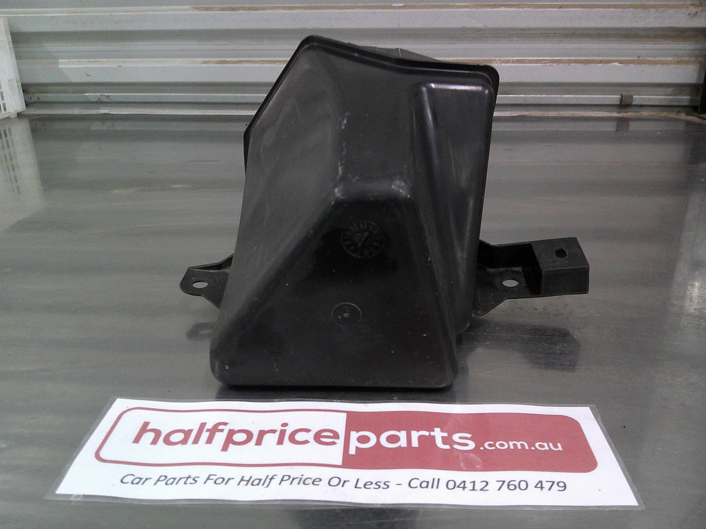 Holden VE/VF V6/V8 Commodore Genuine Radiator Overflow Expansion Tank Used VGC