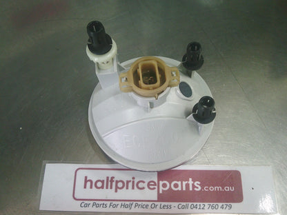 Holden CG Captiva Genuine Fog Light Replacement Light New Part