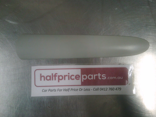 Holden VX/VU Commodore Genuine Right Hand Front Guard Side Moulding New Part