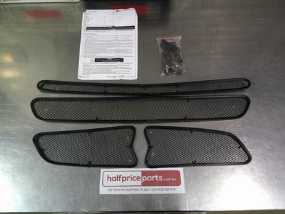 Holden VF Commodore Series 1 Genuine Sports Insect Grille Covers Kit New Part