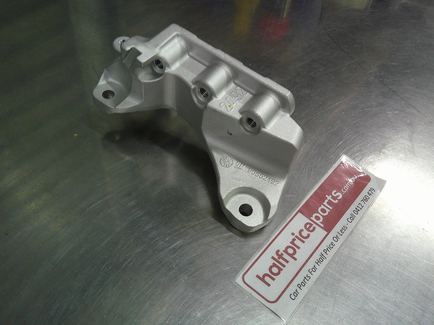 Holden TM Barina Genuine Manual Transmission Engine Mount Bracket New Part