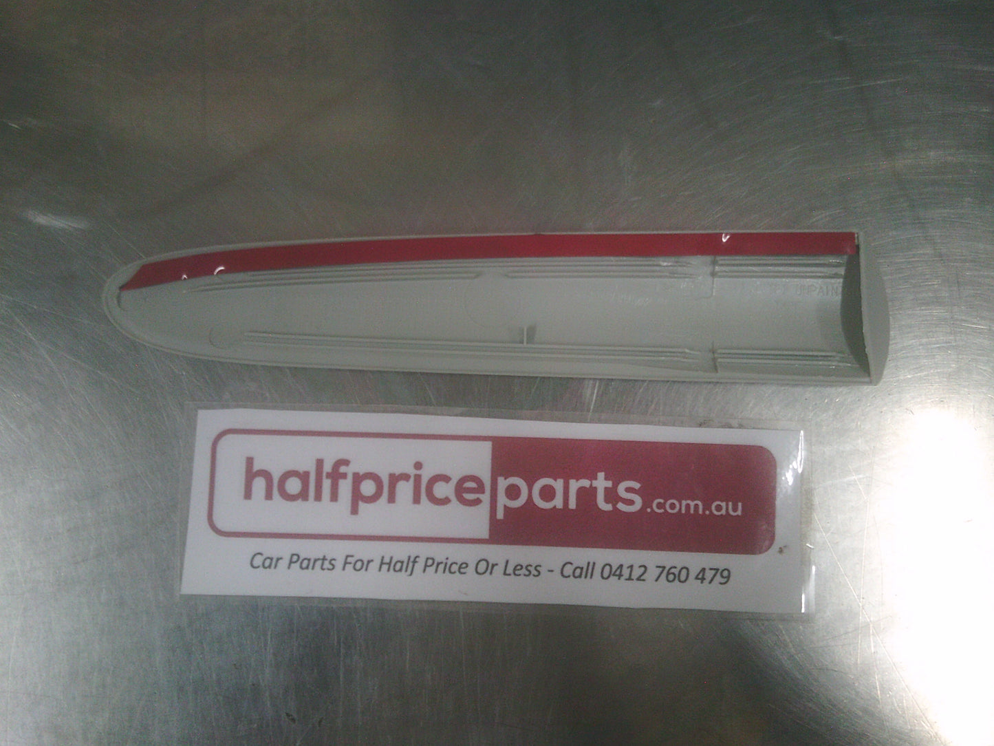 Holden VX/VU Commodore Genuine Right Hand Front Guard Side Moulding New Part