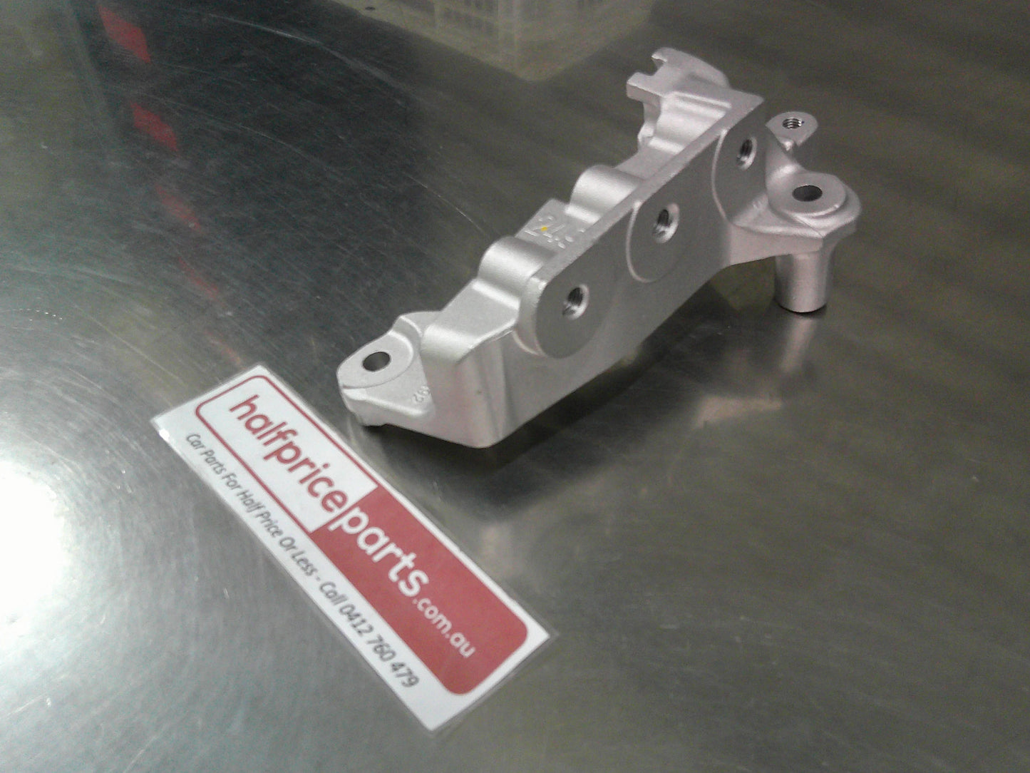 Holden TM Barina Genuine Manual Transmission Engine Mount Bracket New Part