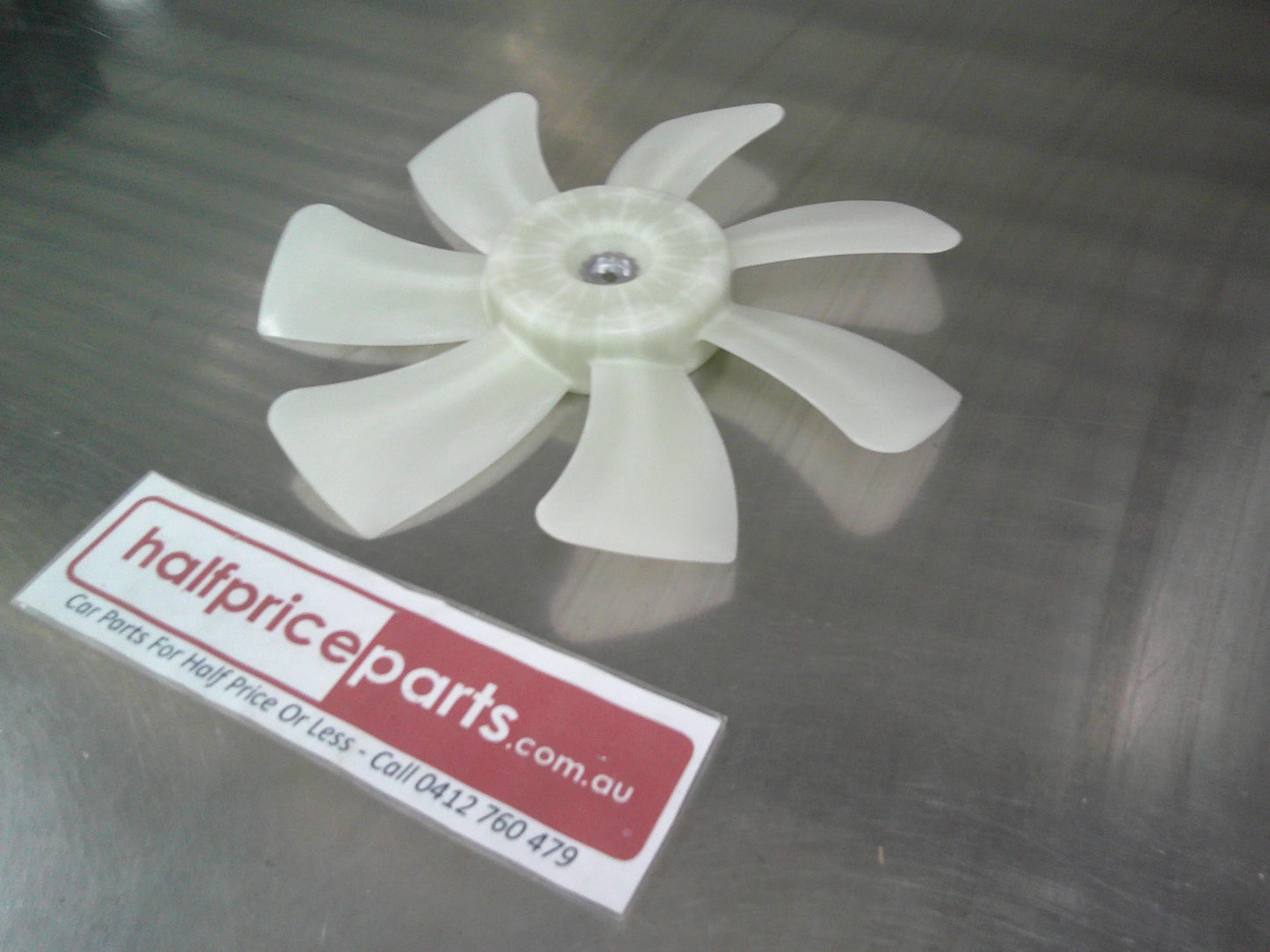Holden VF Commodore 3.6Ltr Genuine 7 Inch Replacemant Fan New Part