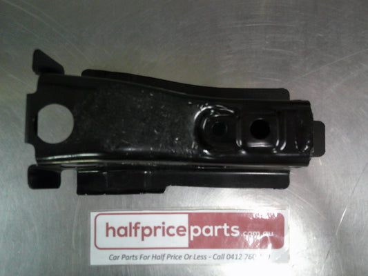 Holden Astra K Genuine Front End Support Engine Compartment Bracket New Part