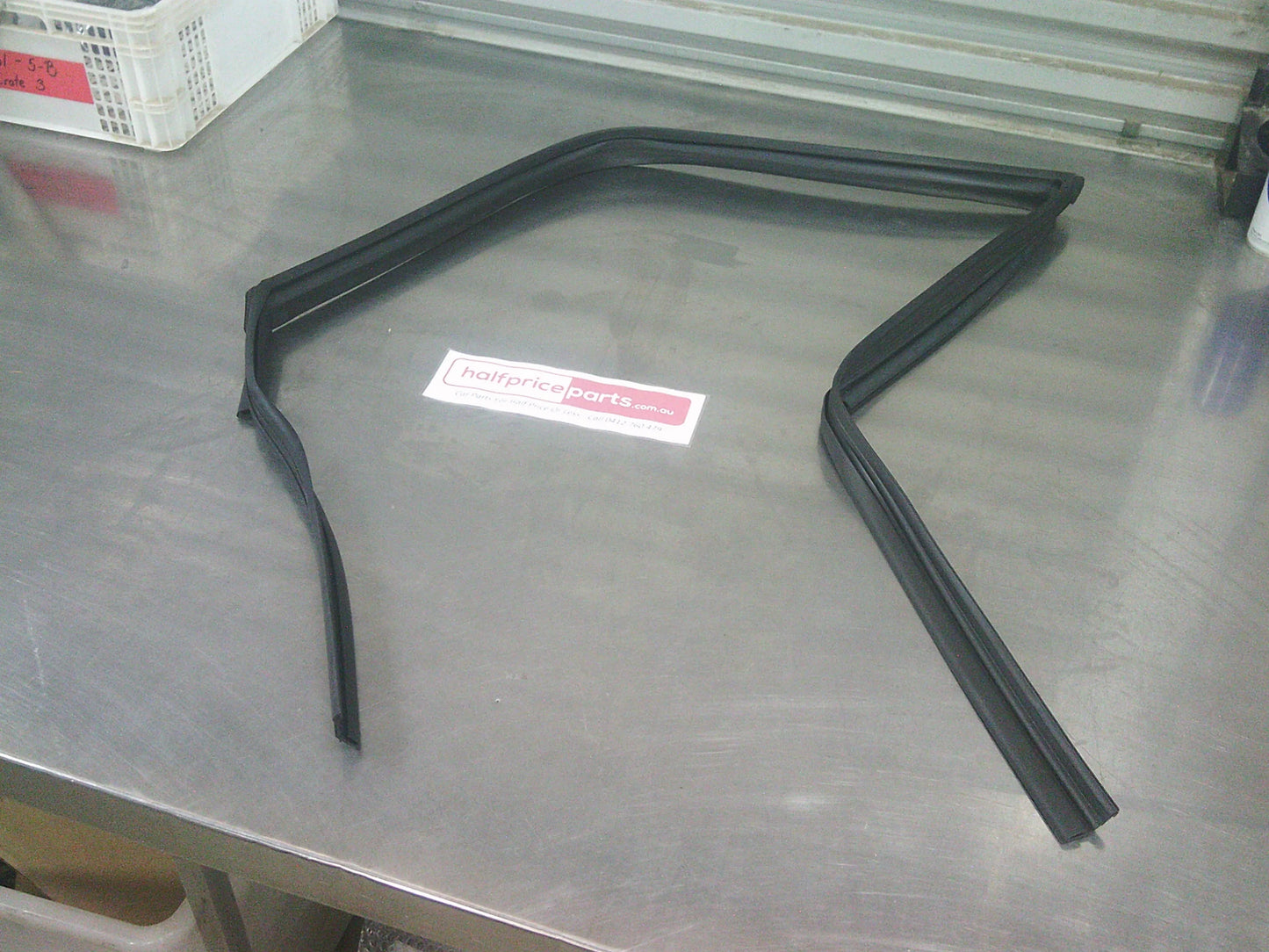 Holden CG Captiva Genuine Left Hand Front Door Weatherstrip New Part