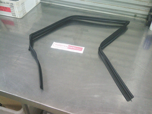 Holden CG Captiva Genuine Left Hand Front Door Weatherstrip New Part