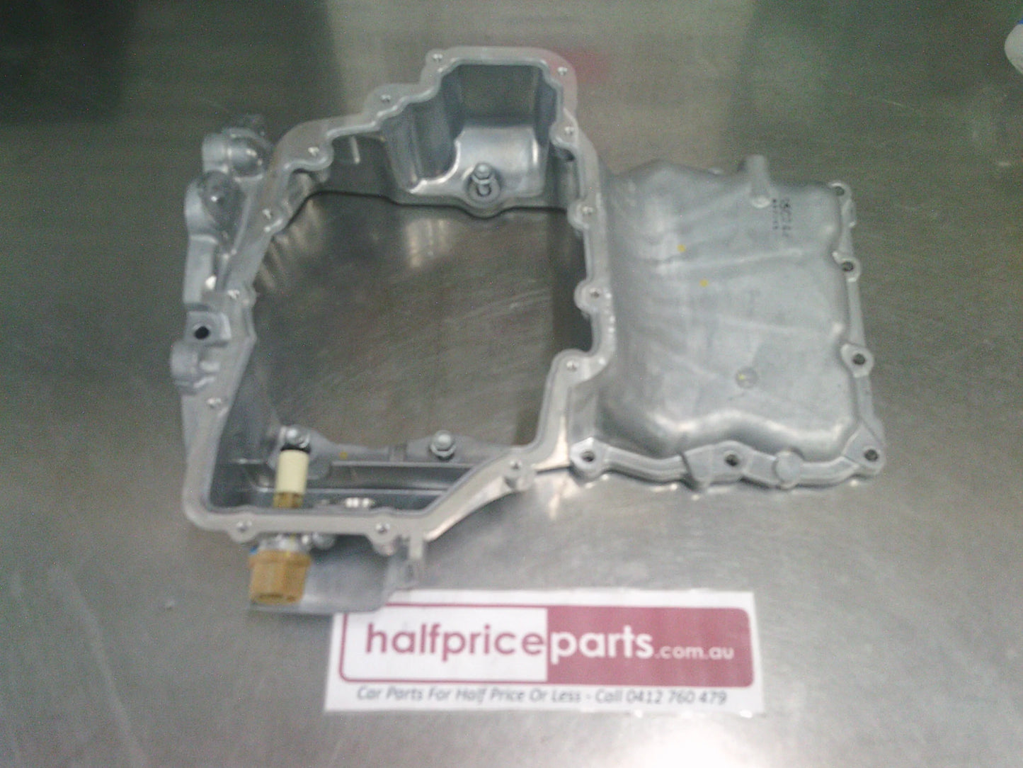 Holden JH Cruze 2.0Ltr Diesel VCDI Wagon Genuine Upper Oil Pan New Part