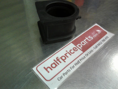Isuzu Truck Genuine Power Steering Rubber Bush New Part