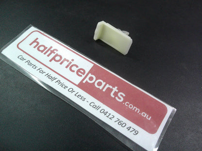 Holden Apollo/Toyota Camry Genuine Rocker Moulding Clip New Part