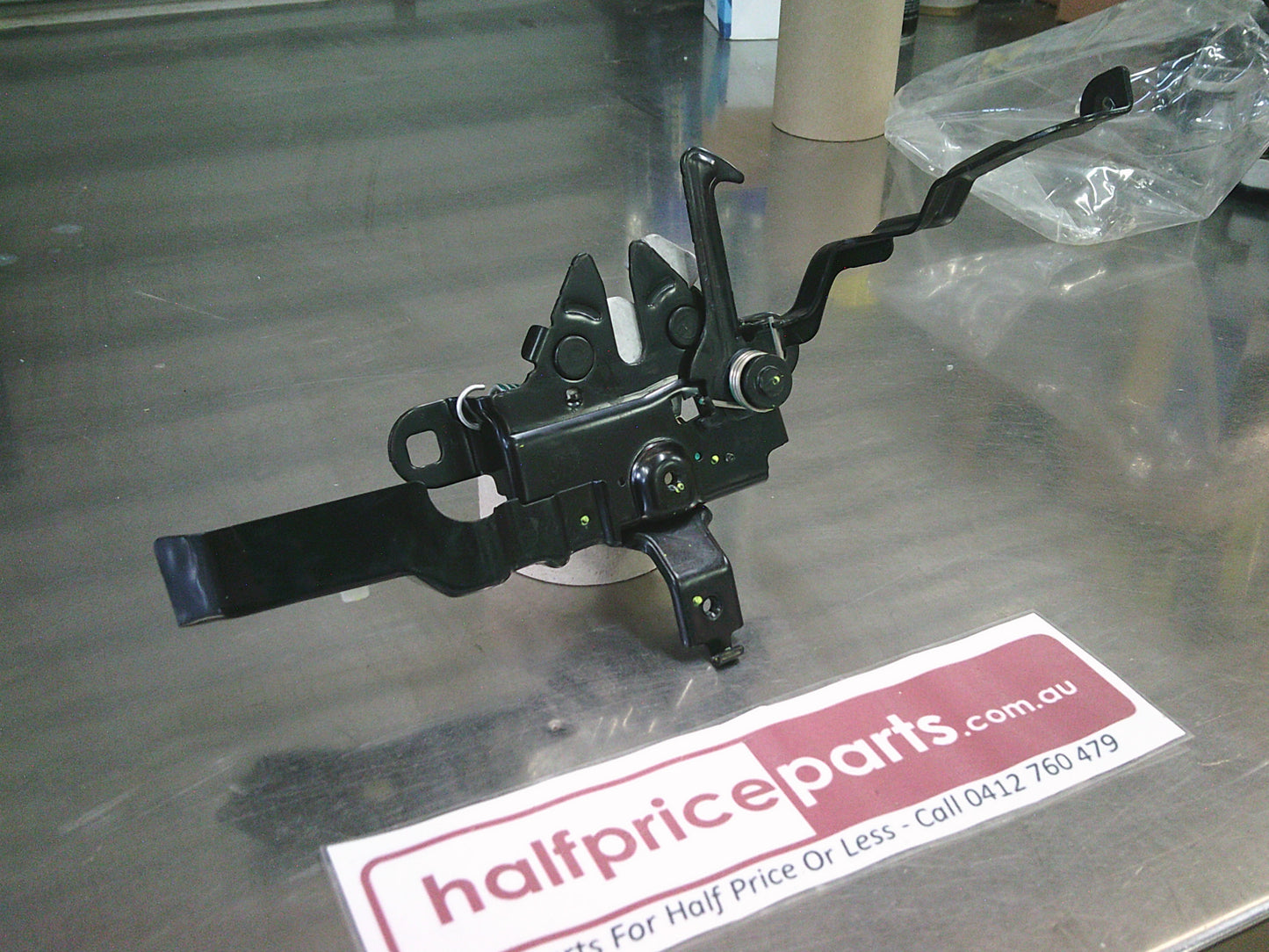 Holden Trailblazer Genuine Bonnet Lock Control Assembly New Part