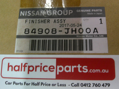 Nissan X-Trail T31 Genuine Finisher Assembly Rear Door Centre New Part
