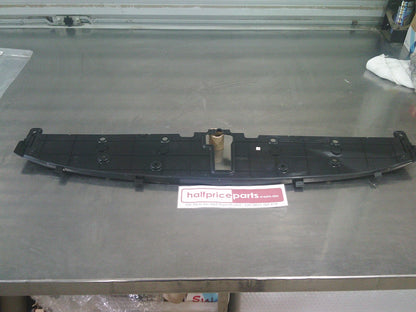 MG ZS Genuine Top Front Radiator Cowling New Part.