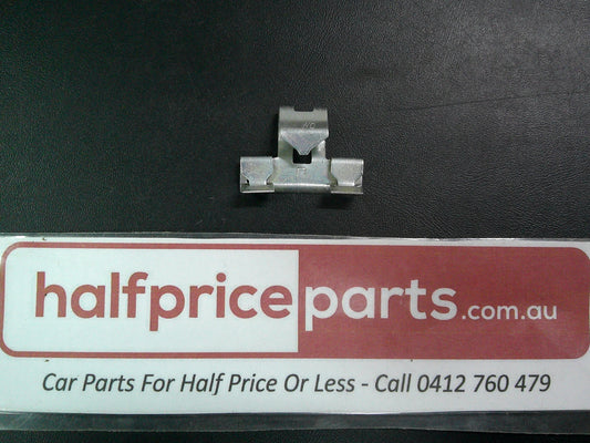 Holden VY/VF Commodore/WN Statesman Genuine Rear Roof Moulding Clip New Part