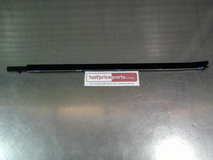 Toyota Kluger Genuine Left Hand Front Door Chrome Belt Felt Moulding New Part