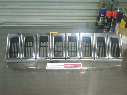 SSS AUTO Front 8 Slot Chrome Grille Assembly Suits Jeep ZG Grand Cherokee New Part