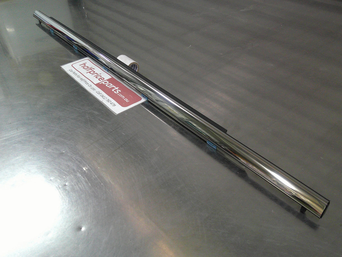 Toyota Kluger Genuine Left Hand Rear Door Chrome Belt Moulding New Part