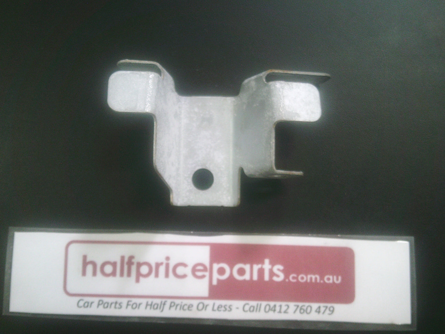 Holden VF SS Commodore Genuine Right Guard Mounting Bracket New Part