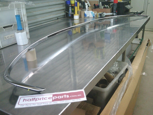 Holden VF Commodore Genuine Right Hand Chrome Reveal Moulding New Part