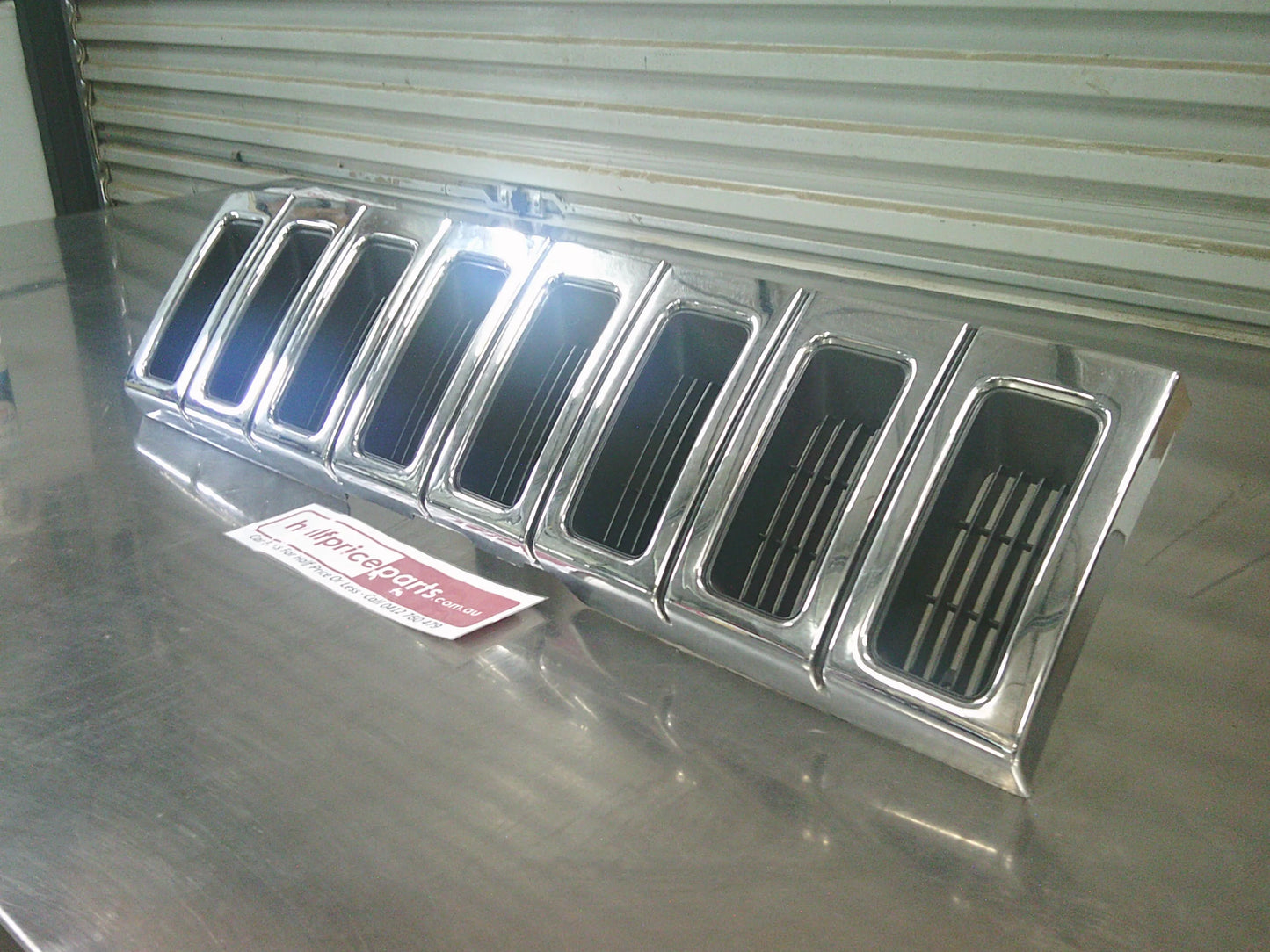 SSS AUTO Front 8 Slot Chrome Grille Assembly Suits Jeep ZG Grand Cherokee New Part