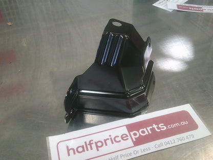 Holden CG Captiva Genuine Front Left Guard Bracket New Part