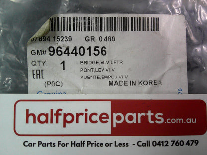 Holden CG Captiva Genuine Rocker Arm Bridge New Part