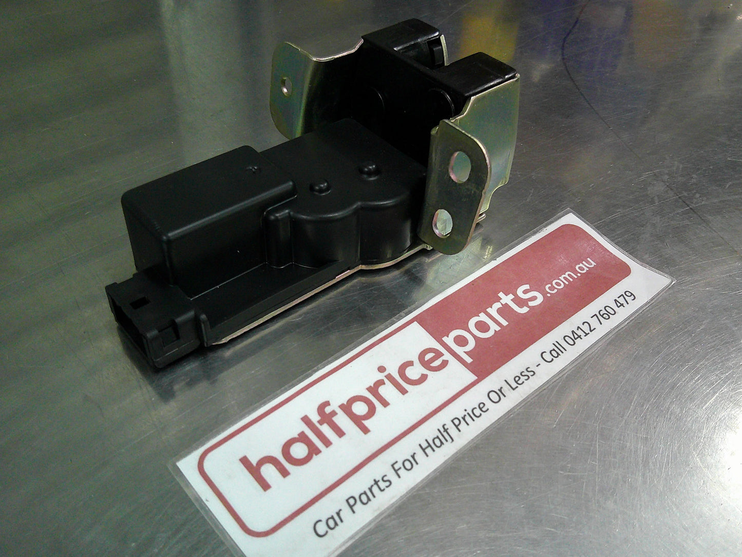 Holden CG Captiva Genuine Rear Tail Gate Latch Actuator Assembly New Part