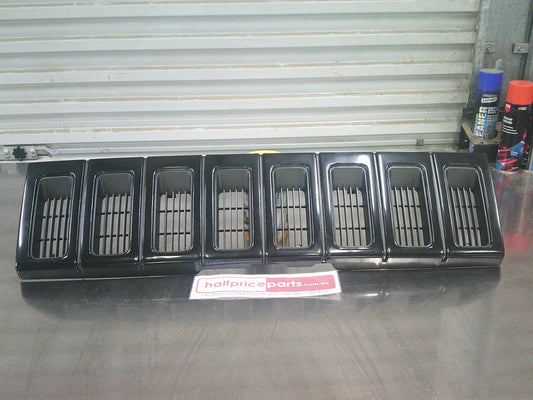 SSS AUTO Black 8 Slot Grille Assembly Suits Jeep ZG Grand Cherokee New Part