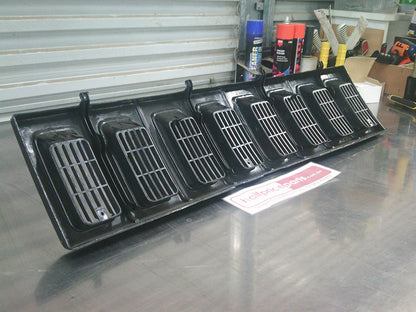 SSS AUTO Black 8 Slot Grille Assembly Suits Jeep ZG Grand Cherokee New Part