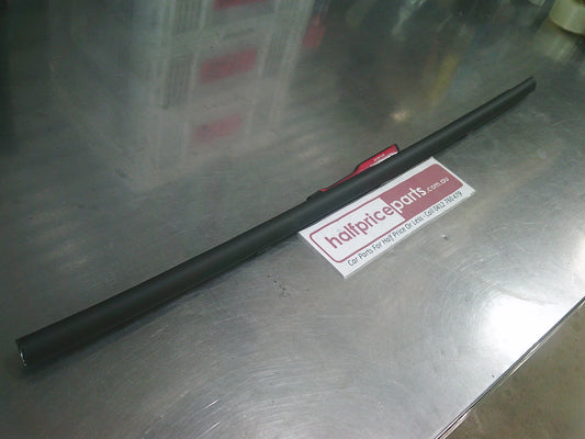 Holden VT/VX/VY/VZ Exec/S/SS Commodore Genuine Left Hand Front Weatherstrip (All Black) New Part