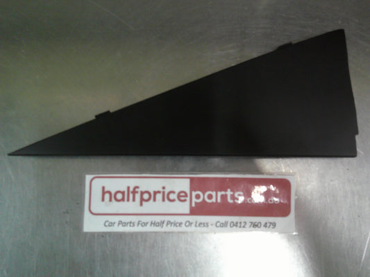Holden CG Captiva Sport Genuine Left Hand Rear Door Rearward Reveal Moulding New Part