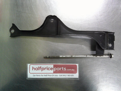 Holden RG Trailblazer/RG Colorado Genuine Battery Mounting Bracket Used Part