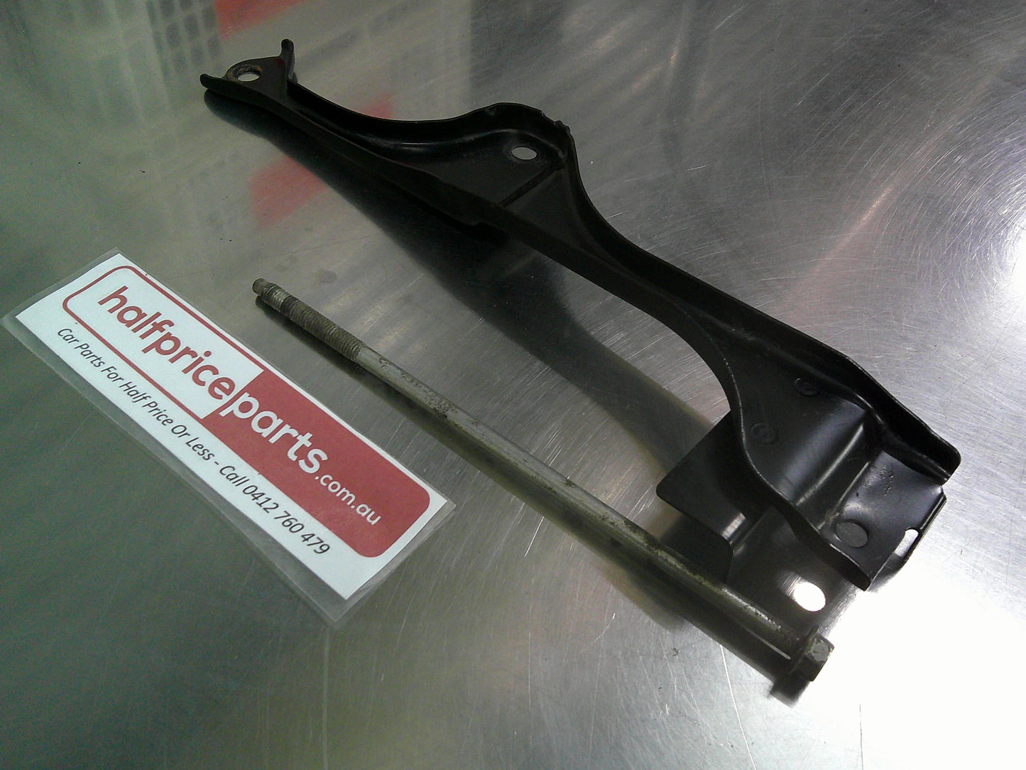 Holden RG Trailblazer/RG Colorado Genuine Battery Mounting Bracket Used Part