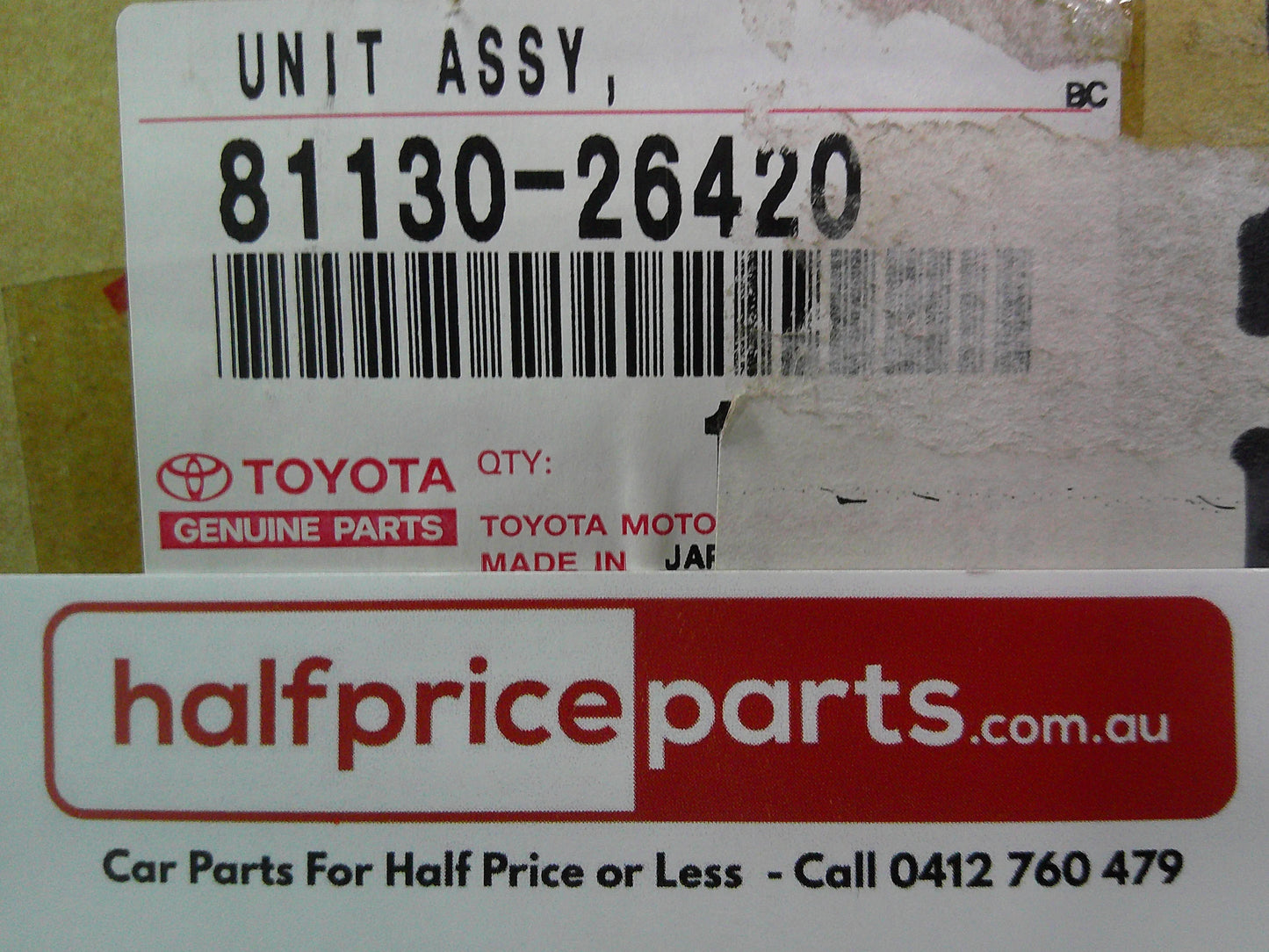 Toyota Hiace KDH200 Genuine Right Hand Front Head Light Assembly New Part