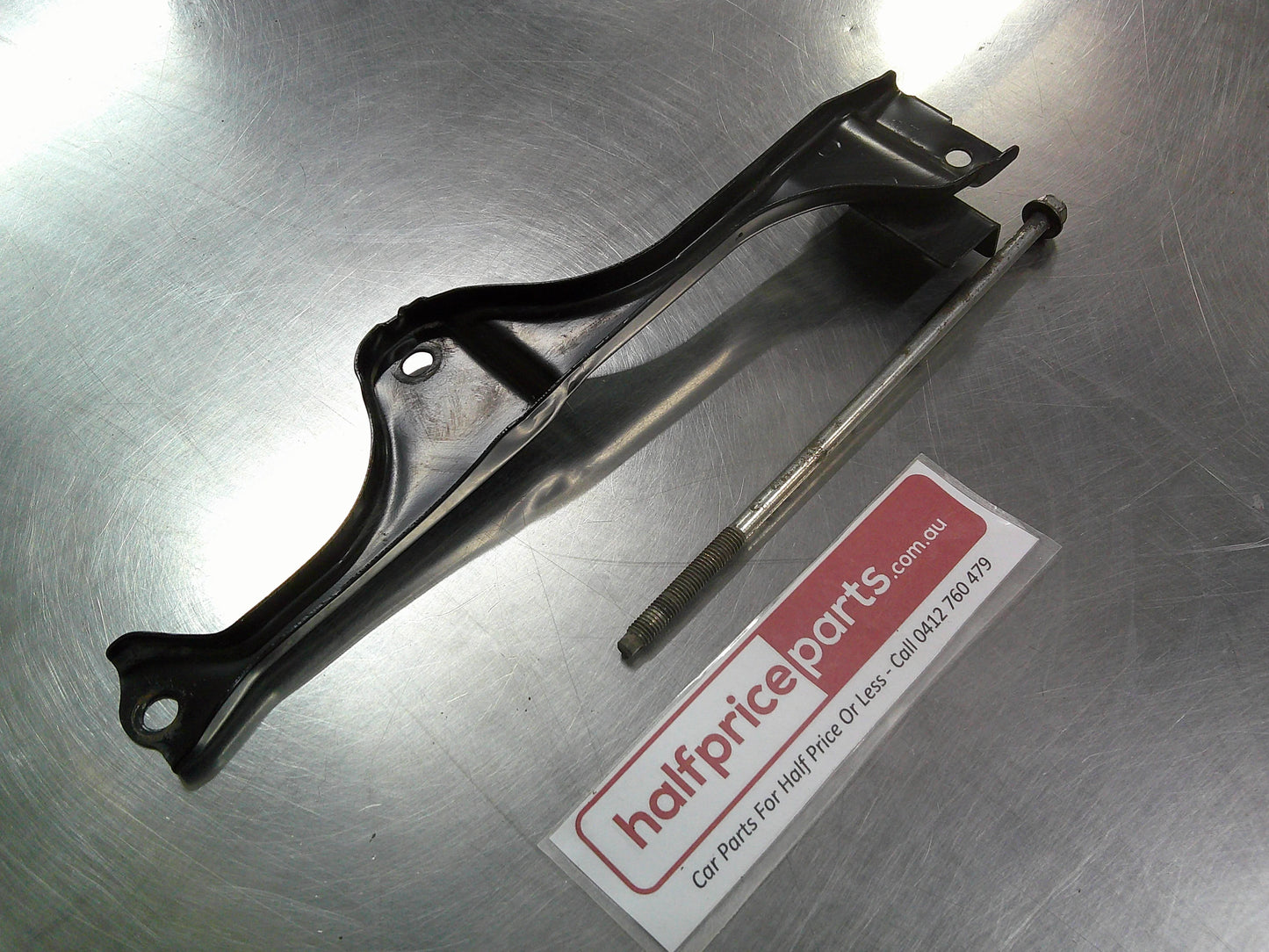 Holden RG Trailblazer/RG Colorado Genuine Battery Mounting Bracket Used Part