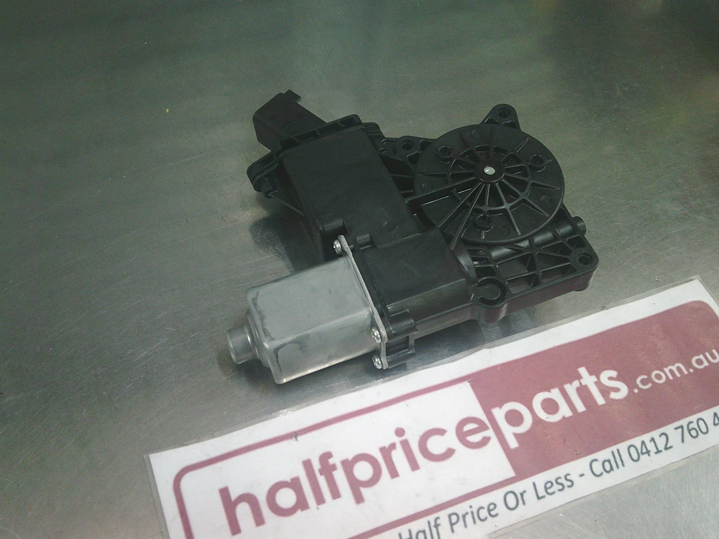Holden Trax Genuine Right Hand Front Power Window Motor Assembly New Part