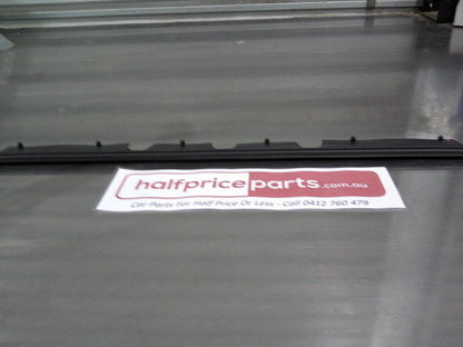 Holden Equinox Genuine Left Or Right Hand Bonnet Side Weatherstrip New Part
