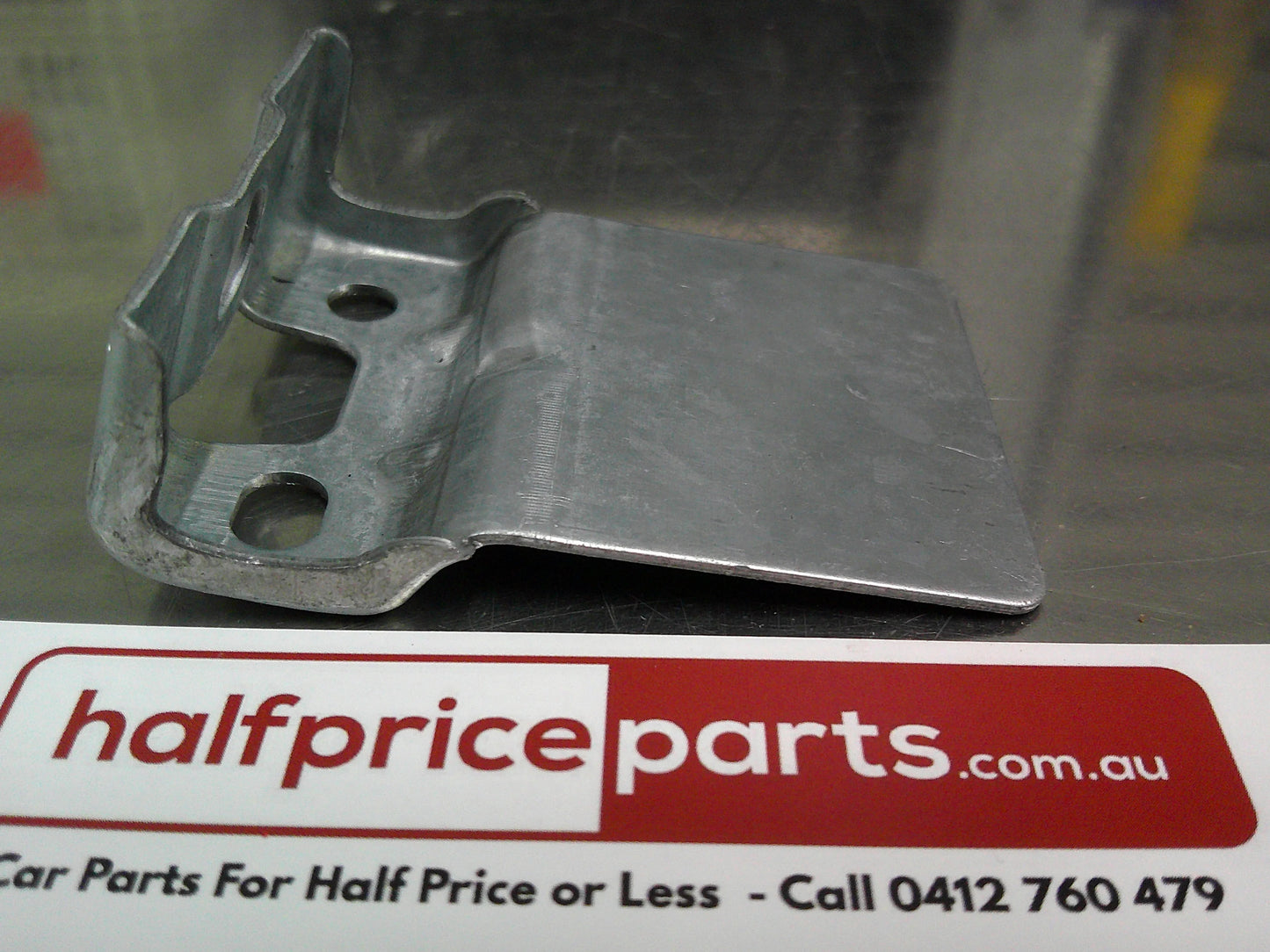 Holden VE Commodore/WM Statesman Genuine Upper Front Fender Bracket New Part.