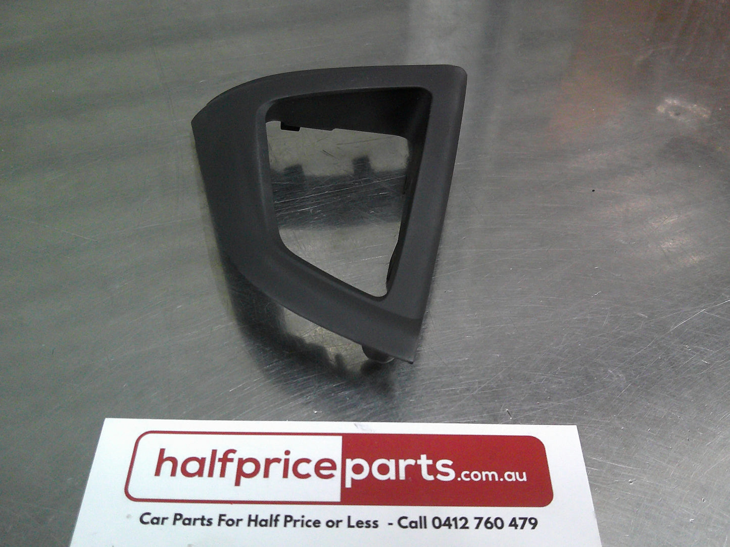 Holden VF Commodore Genuine Left Hand Steering Wheel Controller Cover Trim New Part
