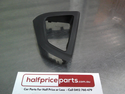 Holden VF Commodore Genuine Left Hand Steering Wheel Controller Cover Trim New Part